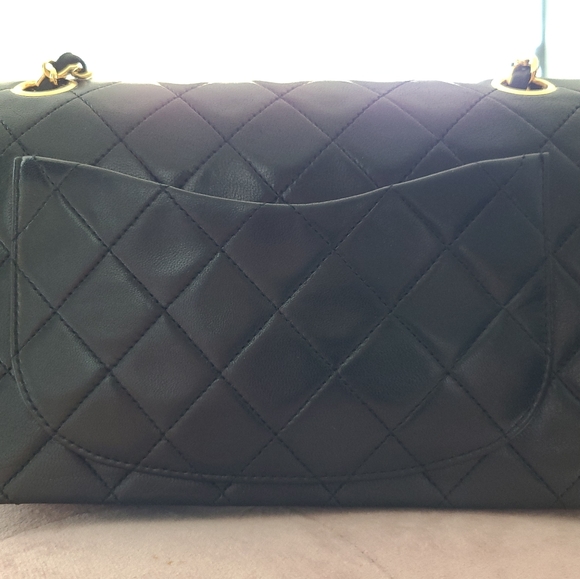 CHANEL Vintage Small Classic Flap 24k GHW Lambskin - Picture 7 of 17